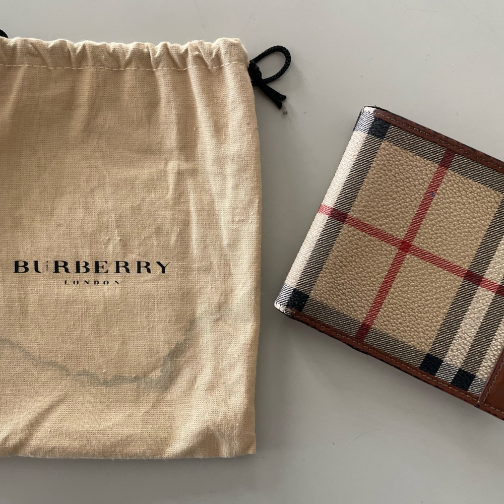 Burberry original wallet. Used.